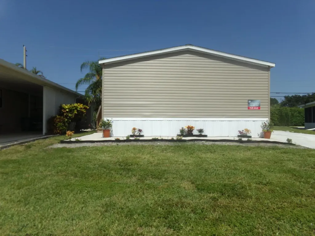 1006 Andros Bay Boynton Beach FL 33436