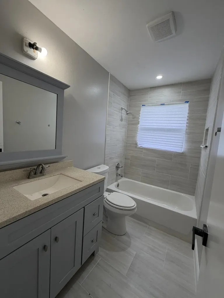1605 N 42nd Street Fort Pierce FL 34947