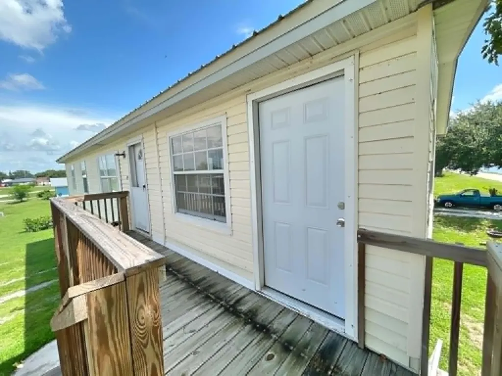 901 Thatcher Boulevard Moore Haven FL 33471