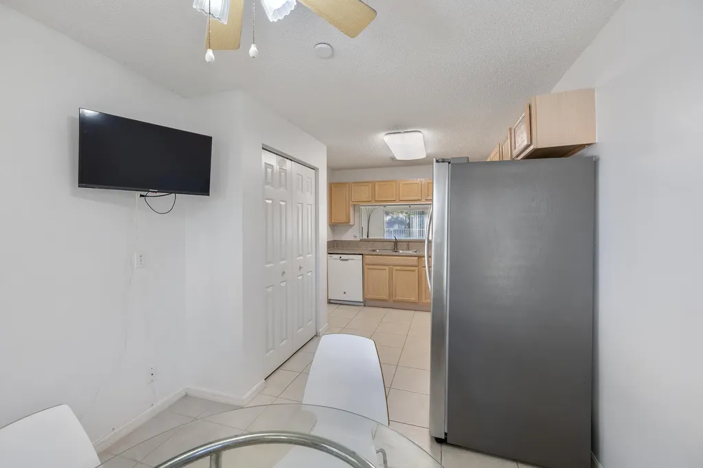 3800 Woodfield Drive Coconut Creek FL 33073
