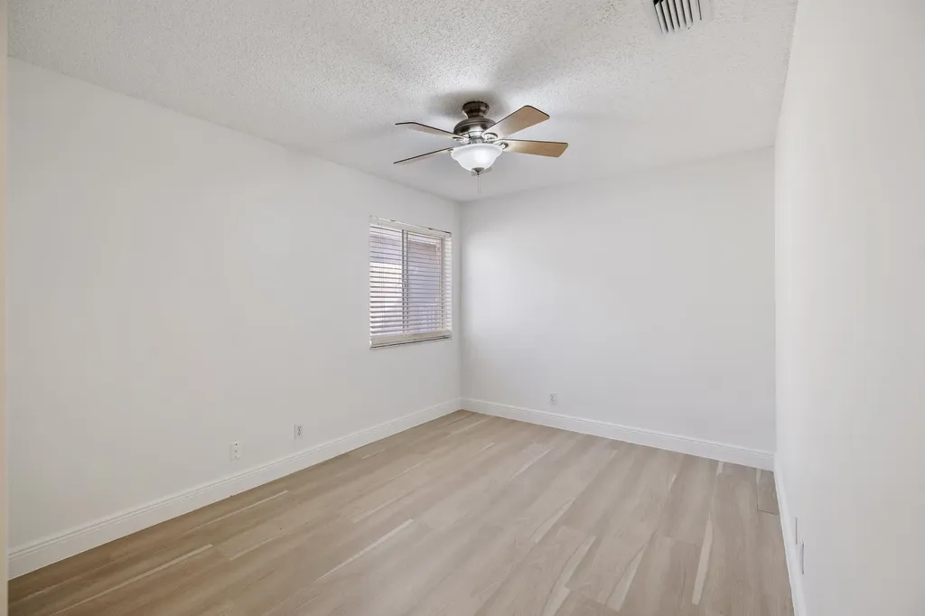 3800 Woodfield Drive Coconut Creek FL 33073