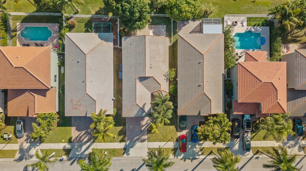 3800 Woodfield Drive Coconut Creek FL 33073