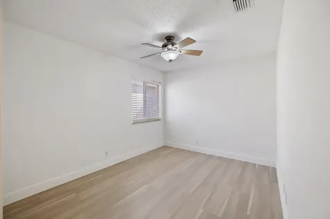 3800 Woodfield Drive Coconut Creek FL 33073