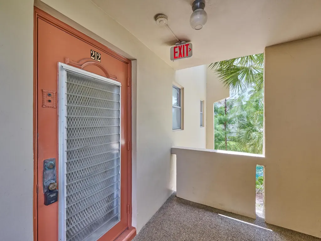 3091 E Sunrise Lakes Drive E Sunrise FL 33322