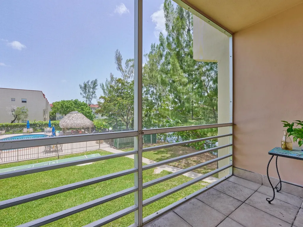 3091 E Sunrise Lakes Drive E Sunrise FL 33322
