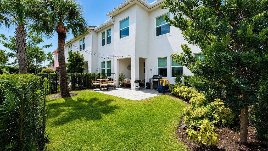 16454 Helix Court Westlake FL 33470