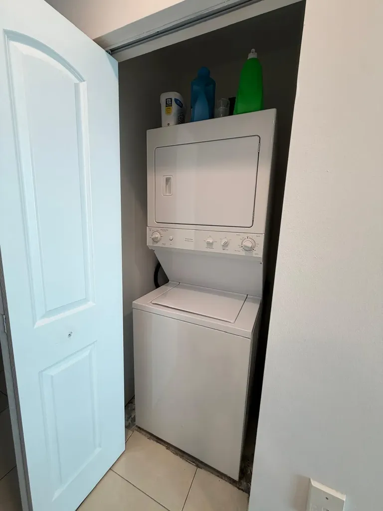 7930 East Drive North Bay Village FL 33141