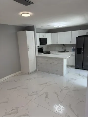 232 Woodland Road Palm Springs FL 33461