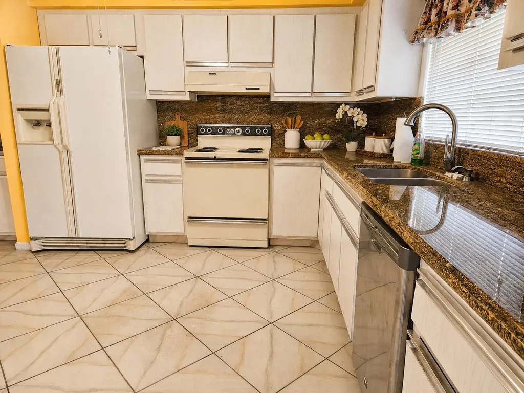 4763 Storkwood Terrace Boynton Beach FL 33436