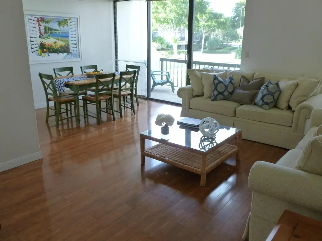 1204 Bridgewood Place Boca Raton FL 33434