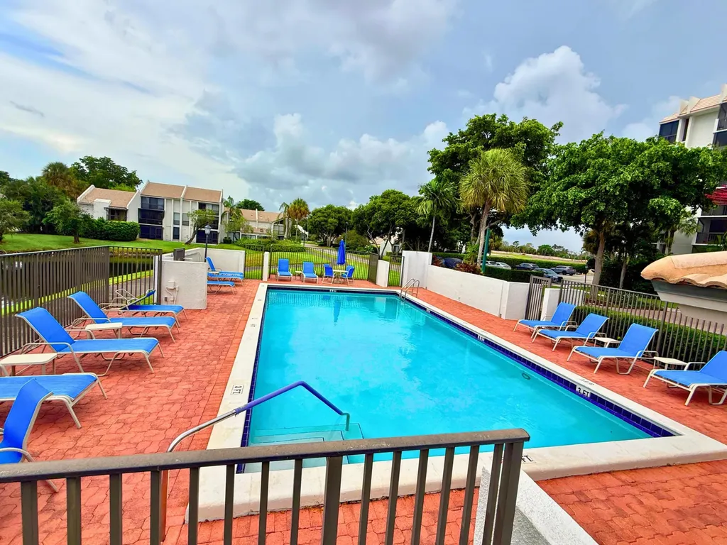 1204 Bridgewood Place Boca Raton FL 33434