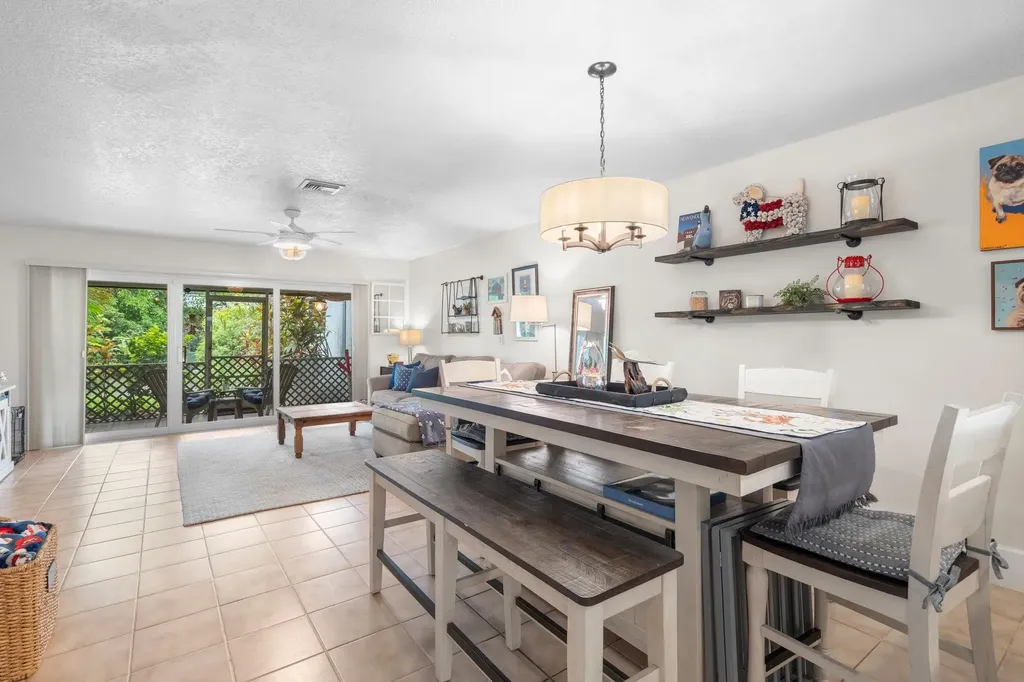 2116 NE 44th Street Lighthouse Point FL 33064