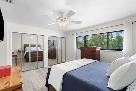 2116 NE 44th Street Lighthouse Point FL 33064