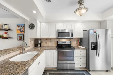 2116 NE 44th Street Lighthouse Point FL 33064