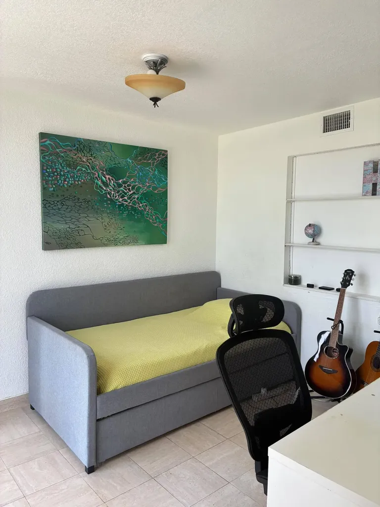 400 Leslie Drive Hallandale Beach FL 33009