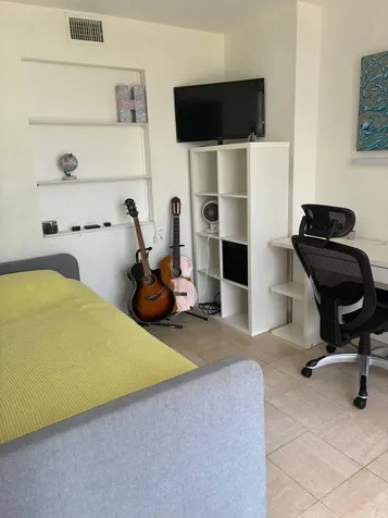 400 Leslie Drive Hallandale Beach FL 33009