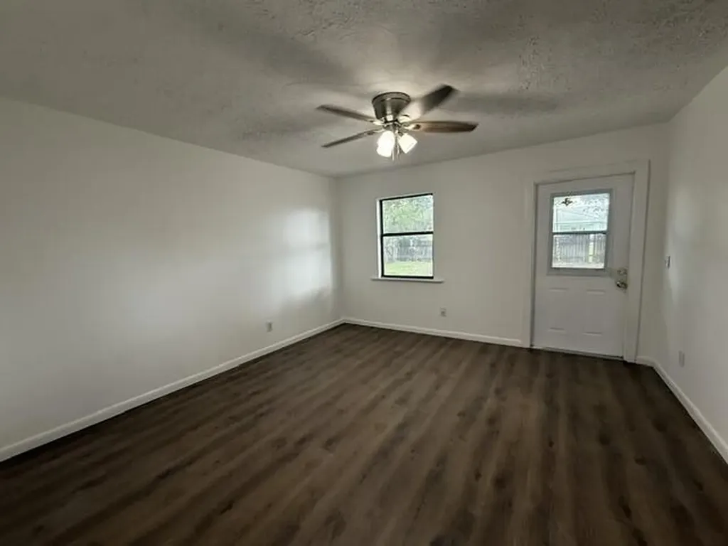 2008 SW Hampshire Lane Port St Lucie FL 34953