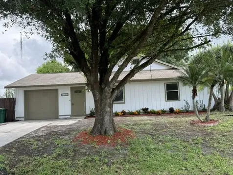 2008 SW Hampshire Lane Port St Lucie FL 34953