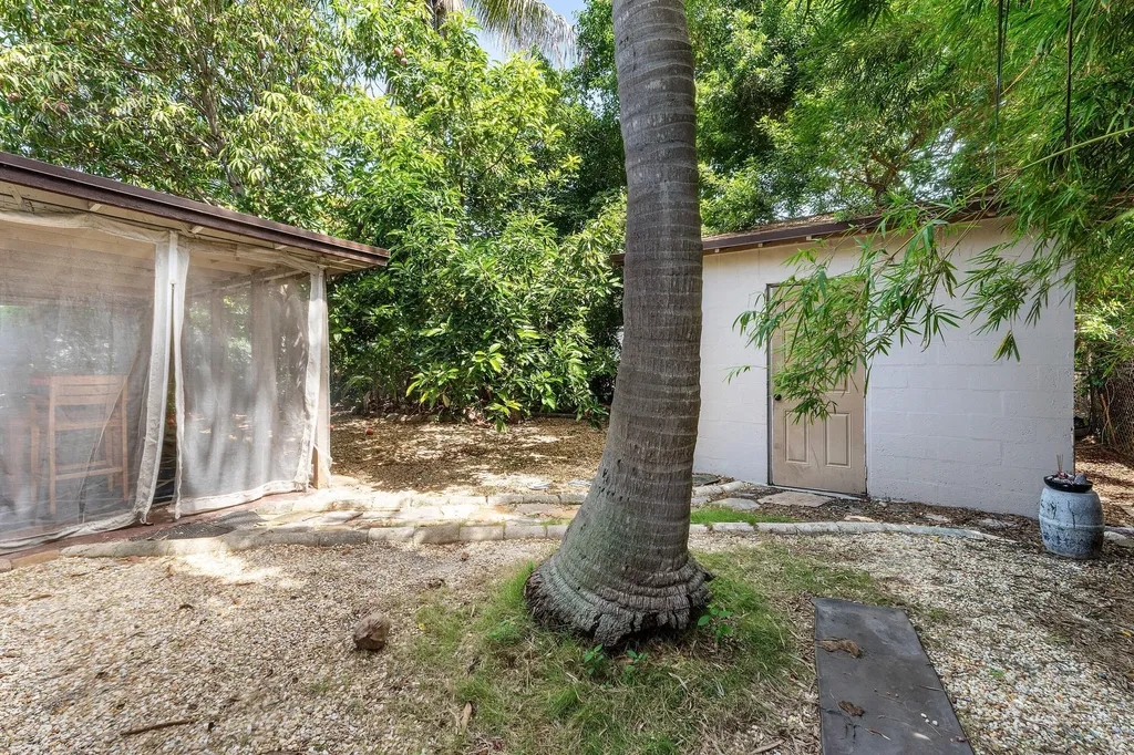 417 Upland Road West Palm Beach FL 33401