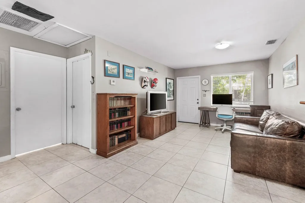 417 Upland Road West Palm Beach FL 33401