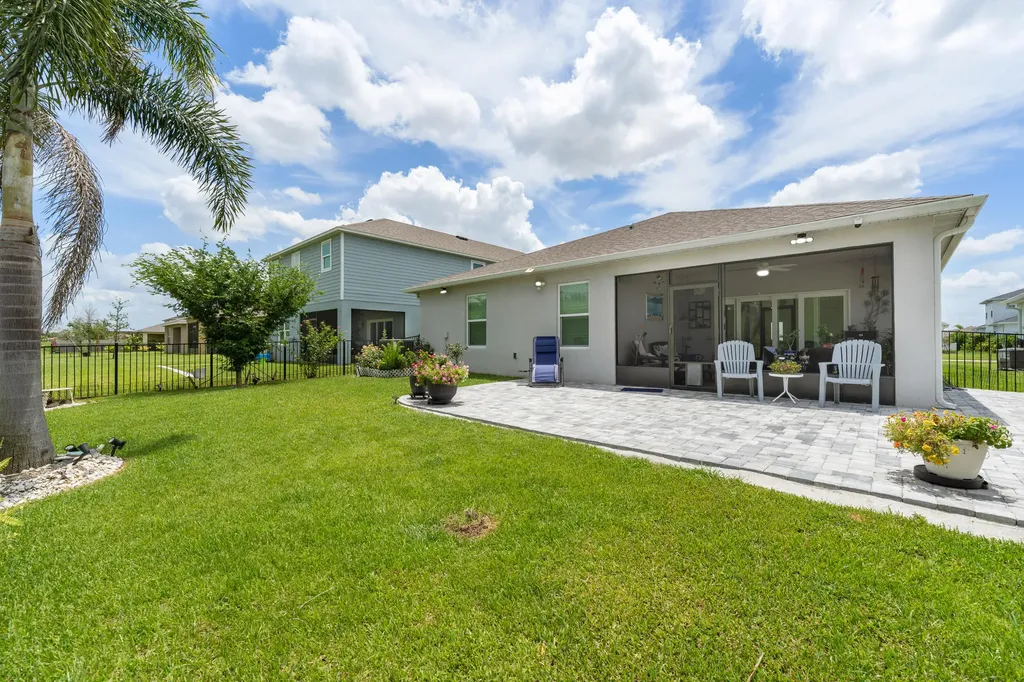 10788 SW Vasari Way Port St Lucie FL 34987