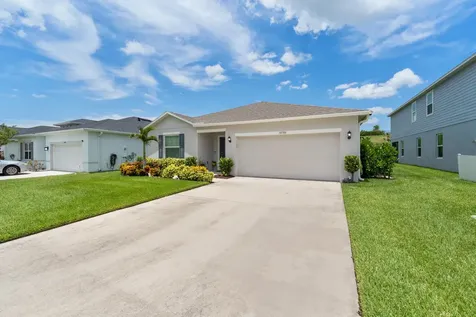 10788 SW Vasari Way Port St Lucie FL 34987
