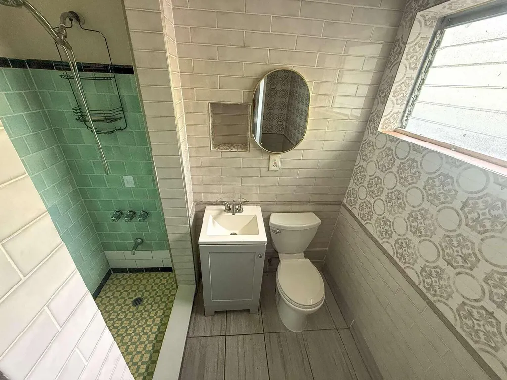 131 S Federal Highway Lake Worth Beach FL 33460