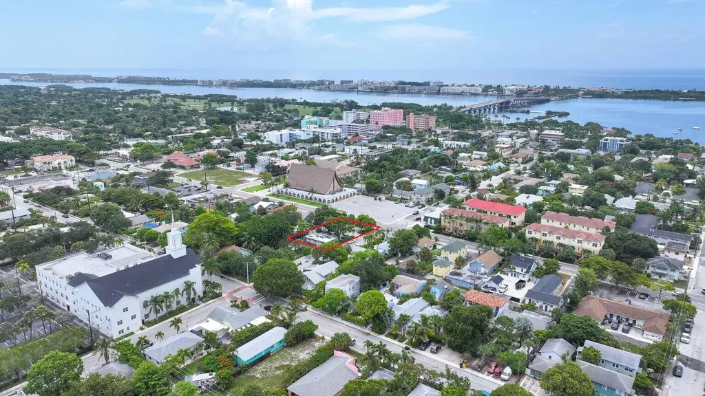 131 S Federal Highway Lake Worth Beach FL 33460