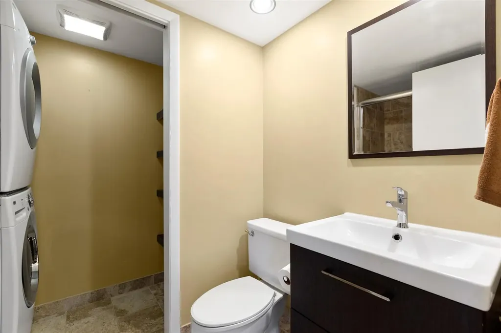 3229 Gardens E Drive Palm Beach Gardens FL 33410