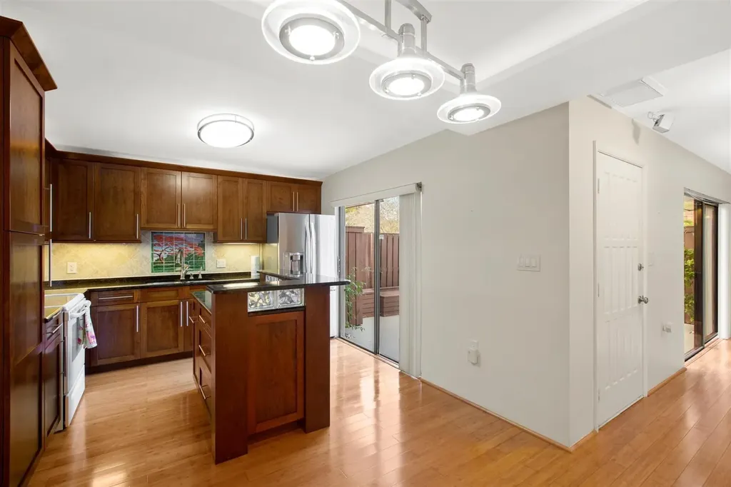 3229 Gardens E Drive Palm Beach Gardens FL 33410
