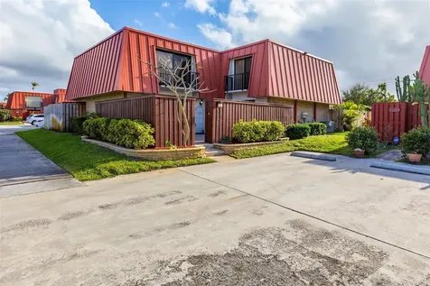 3229 Gardens E Drive Palm Beach Gardens FL 33410