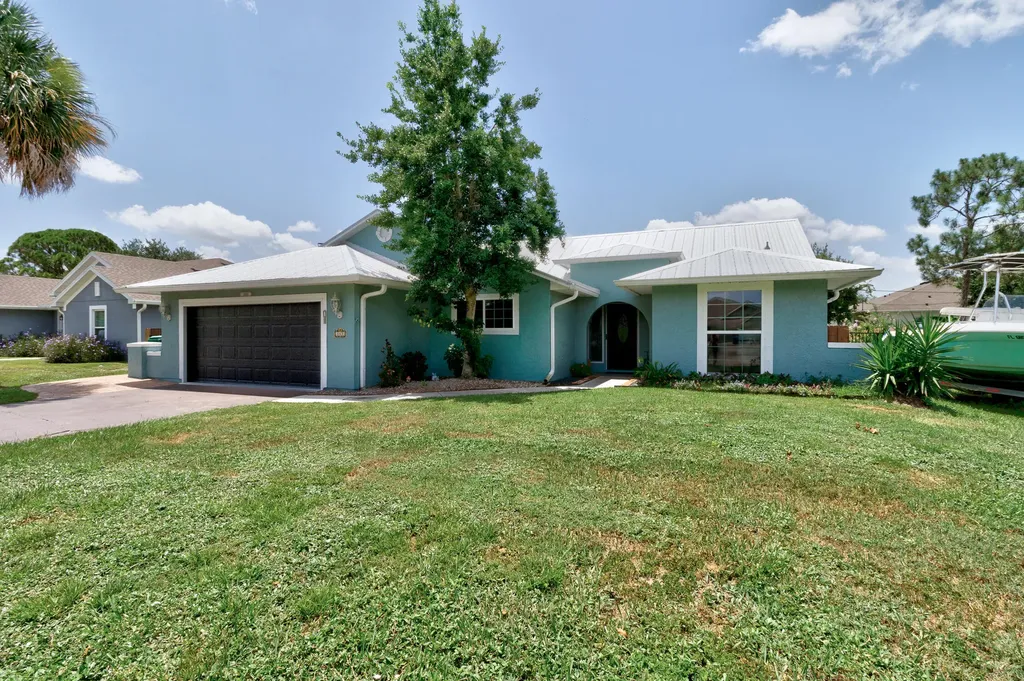 843 Vocelle Avenue Sebastian FL 32958