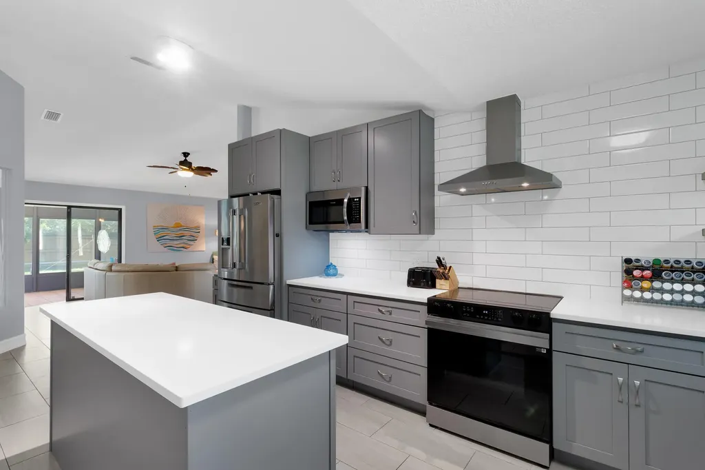 843 Vocelle Avenue Sebastian FL 32958
