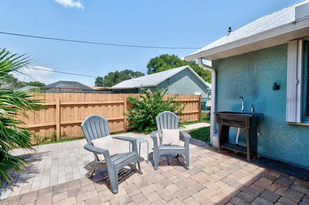 843 Vocelle Avenue Sebastian FL 32958