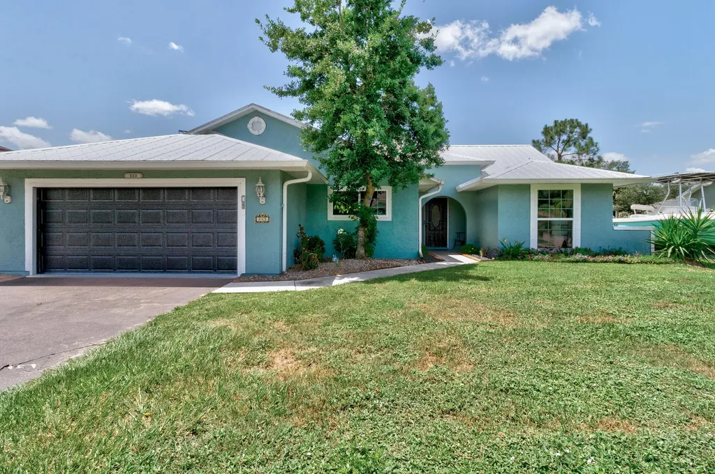 843 Vocelle Avenue Sebastian FL 32958