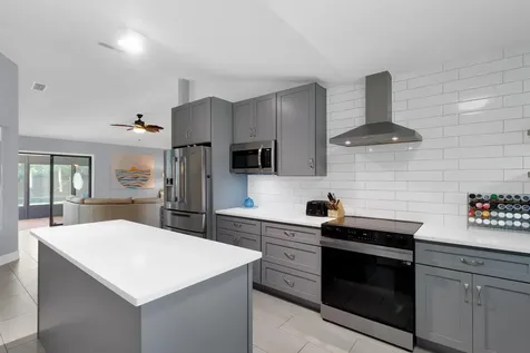843 Vocelle Avenue Sebastian FL 32958