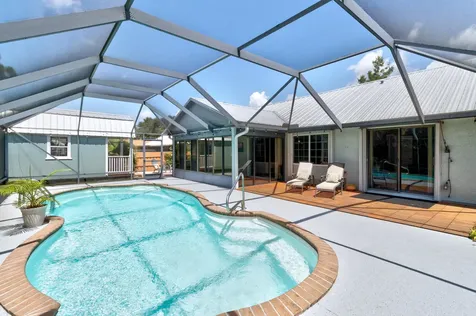 843 Vocelle Avenue Sebastian FL 32958