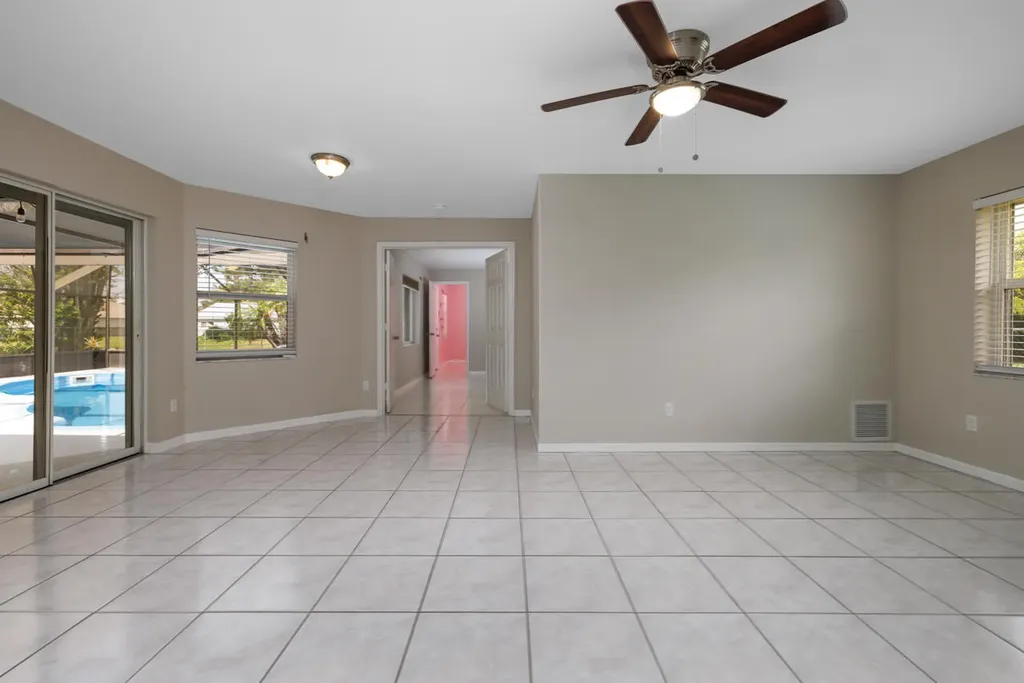 2502 SE University Terrace Port St Lucie FL 34952