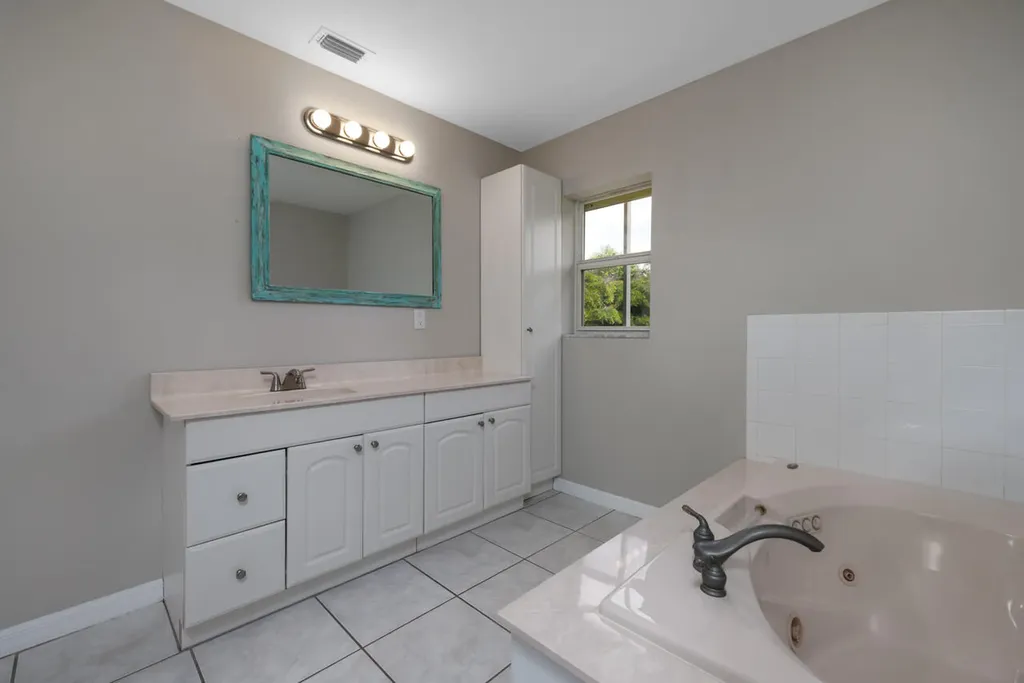 2502 SE University Terrace Port St Lucie FL 34952