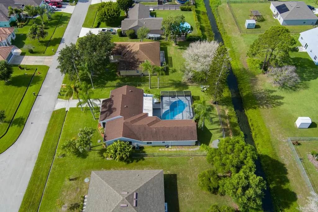 2502 SE University Terrace Port St Lucie FL 34952