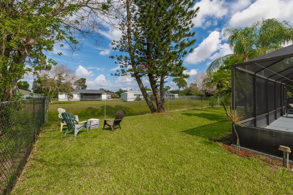 2502 SE University Terrace Port St Lucie FL 34952