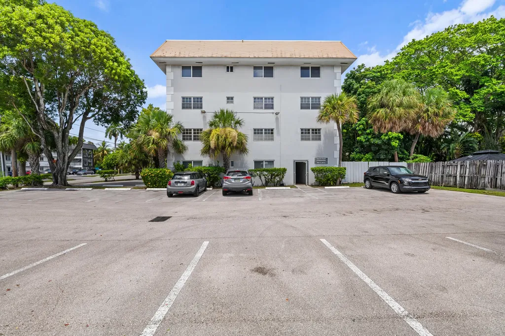 1407 NE 56th Street Fort Lauderdale FL 33334