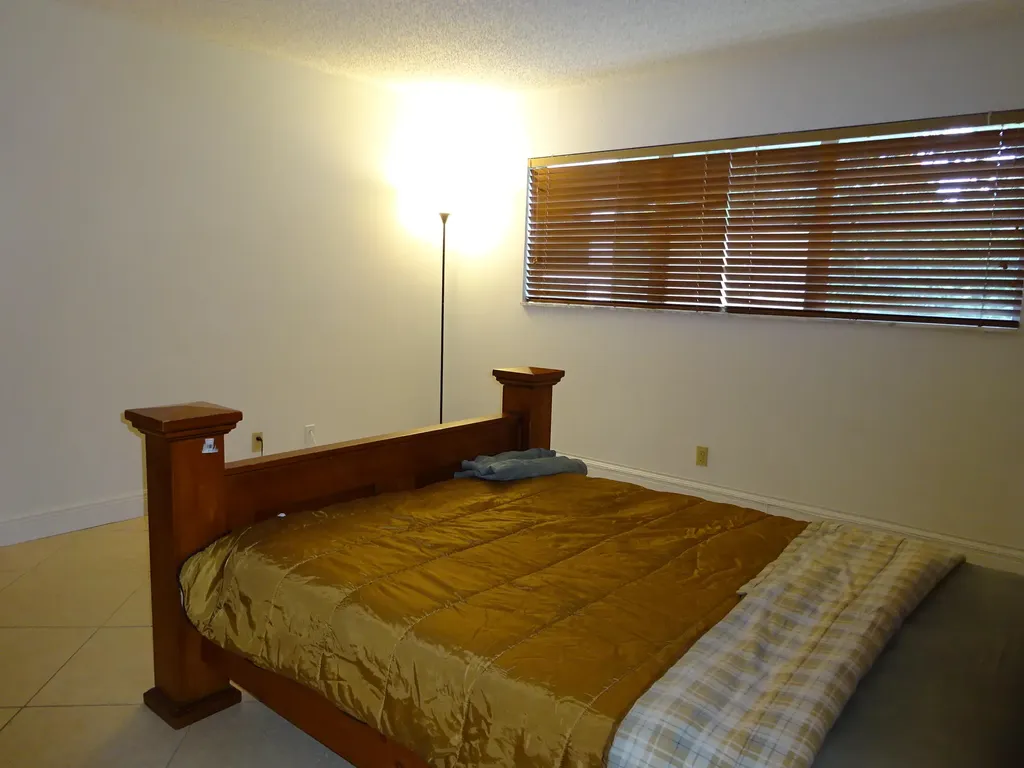 605 S State Road 7 Margate FL 33068