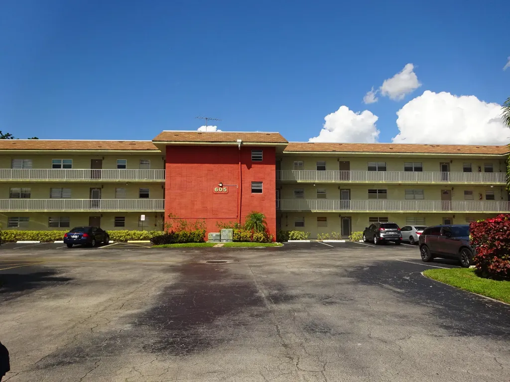 605 S State Road 7 Margate FL 33068