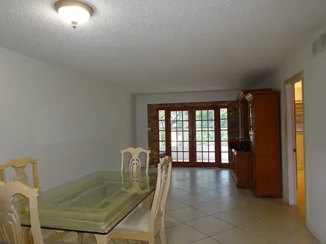 605 S State Road 7 Margate FL 33068