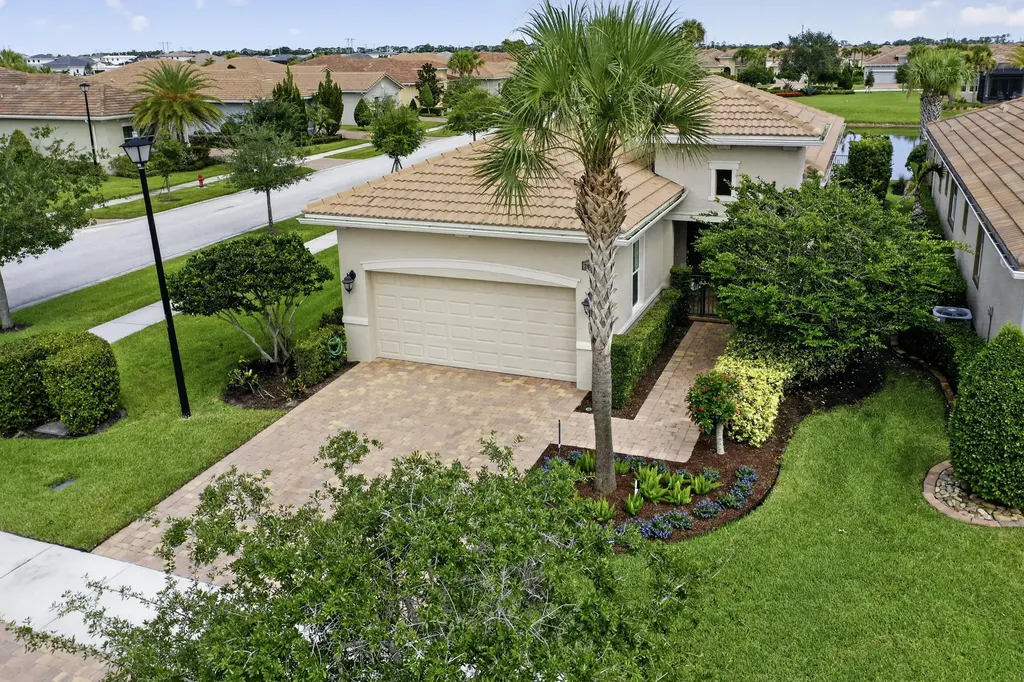 20016 SW Caserta Way Port St Lucie FL 34986