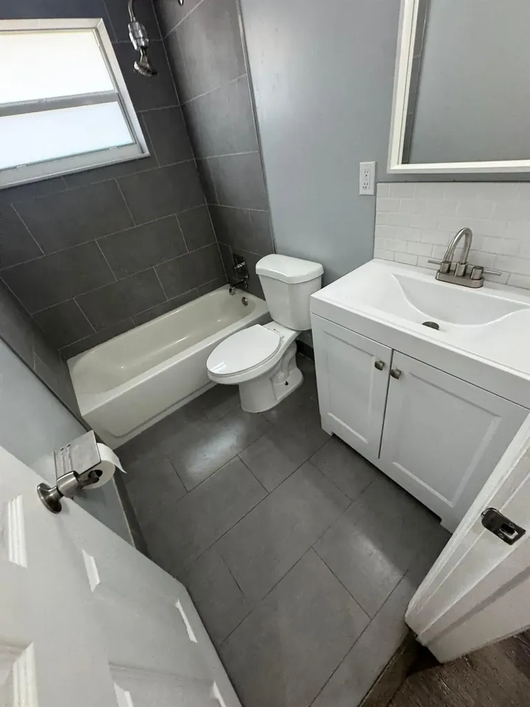 921 NE 22nd Drive Wilton Manors FL 33305