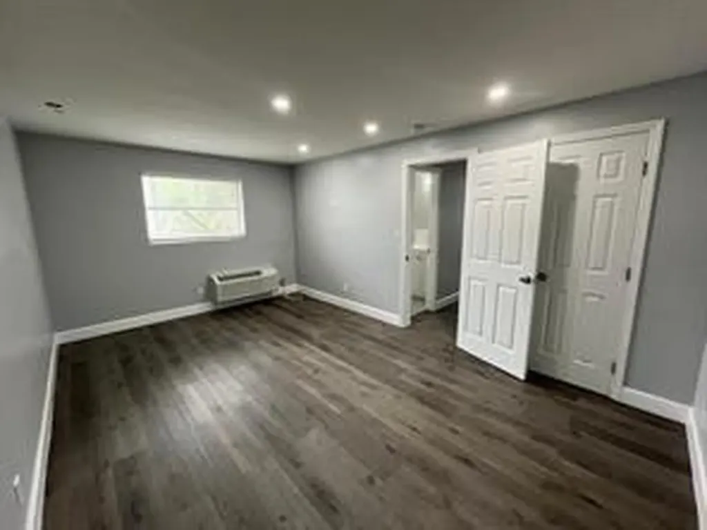 921 NE 22nd Drive Wilton Manors FL 33305