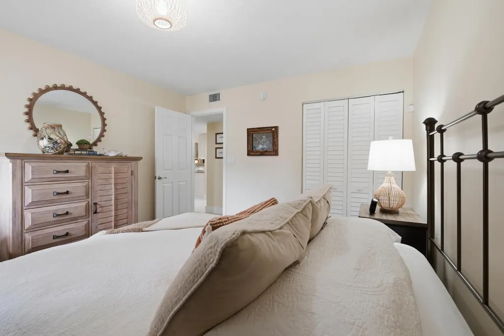 7232 Fairfax Drive Tamarac FL 33321