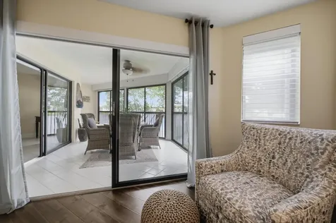 7232 Fairfax Drive Tamarac FL 33321